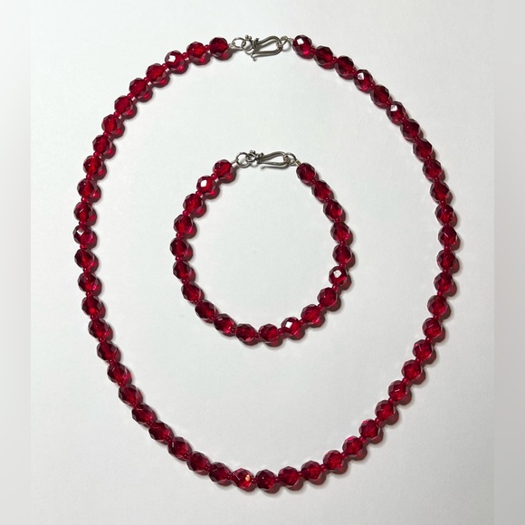 Vintage Red Ruby Glass Bead Necklace And Bracelet Set Silver Plate Hook Closure - Picture 1 of 4